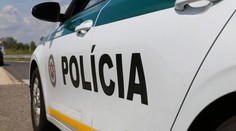 Bil ju, kopal do celého tela a bránil jej spať. Muž z Lomničky mal roky týrať manželku