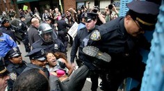 Polícia chcela, aby ľudia zdieľali fotky s členmi zboru.  No a takto to dopadlo