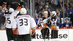 Halák prispel k triiumfu NY Islanders nad Anaheimom