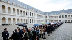 Francúzi sa verejne v Paríži lúčili s Jacquom Chiracom