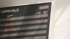 Železničiari zažili „modrý pondelok“. Nehoda a poruchy na vedení spôsobili hodinové meškania vlakov