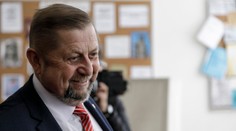 Harabin bodoval u väzňov, Kotleba v obci, ktorú vypálili nacisti. Aj takto vyzerali voľby z pohľadu čísel