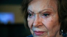 Bývalá prvá dáma USA Rosalynn Carterová zomrela vo veku 96 rokov