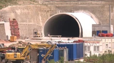 Pat a Mat? Omylom zbrúsili drahý náter v tuneli Šibenik