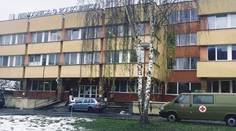 V nemocnici vo Veľkom Krtíši zasahovala polícia, ordinoval tam opitý lekár