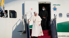 Len čo pápež vystúpi z lietadla, po Slovensku sa rozozvučia zvony