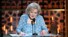 Zomrela slávna americká herečka Betty White. Iba o pár dní by oslávila 100 rokov