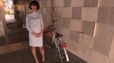 Nicholsonová odmietla limuzínu a dostala kanceláriu so sprchou