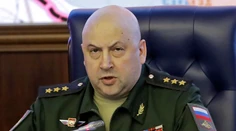 V Rusku údajne po vzbure zatkli druhého najvyššieho muža armády. Kremeľ sa odmietol vyjadriť