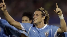 Legenda Uruguaja si povedala dosť. Diego Forlán ukončil aktívnu kariéru vo veku 40 rokov