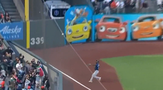 Frajer na záver: Na tento moment by bejzbalista Tampy Bay najradšej zabudol. Skončil mimo hraciu plochu