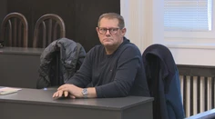 Najznámejší falošný lekár sa opäť postavil pred súd. Stále tvrdí, že všetko bolo inak