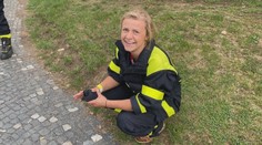 Profesionálni aj dobrovoľní hasiči si zmerali sily na hrade vo Fiľakove