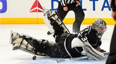 Quick vychytal víťazstvo Kings, Rangers strelili dva góly v priebehu štyroch sekúnd