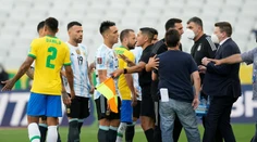 Zápas Brazílie s Argentínou prerušili, štyroch hráčov chcú deportovať