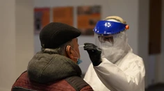 Koronavírus si vyžiadal ďalších 74 obetí, nákazu potvrdili 2630 ľuďom
