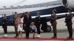 Kate a William sú len kúsok od našich hraníc. Prišli aj s deťmi