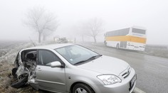 Poľadovica! Autá končia v priekopách, dávajte si pozor