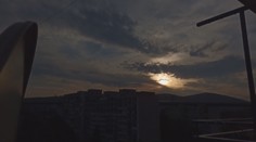 Prichádza zimný slnovrat a s ním najtemnejšie obdobie roka. Odborníci radia, ako ho zvládnuť