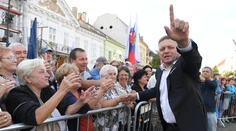 Ficov žolík v rukáve: Do parlamentu sa tlačí strana, s ktorou sa akoby neráta