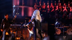 Brutálne sexy! Shakira v odvážnom kostýme to poriadne roztočila na pódiu