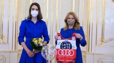 Prezidentka nebude za darované tričko od Petry Vlhovej platiť pokutu