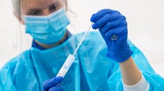 Poľsko zavádza od soboty povinné nosenie rúšok na verejnosti