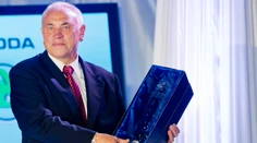 Otec Zdena Cháru sa stane v 63 rokoch opäť otcom. Tiež sú to dvojičky