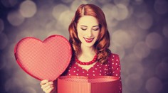 Muži nemajú fantáziu. Na Valentína kupujú stále to isté