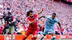 Manchester City obhájil titul. Rozhodla o tom prehra Arsenalu proti Nottinghamu, ktorý sa zachránil