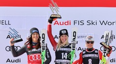 V super-G mimoriadne tesný triumf Hütterovej, Vlhová klesla v celkovom poradí SP