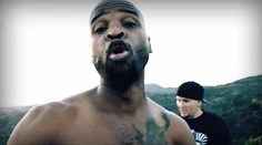 Raper z Wu-Tang Clanu si odrezal penis a vyskočil z balkóna