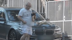 Muž, ktorý sa hrá na milionára, vraj roky okráda ľudí. Dokonca chcel kúpiť aj našu televíziu