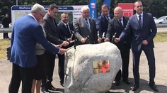 Dnes začali stavať úsek diaľnice, ktorý výrazne skráti cestu autom do Košíc