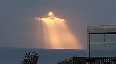 Nad talianskym mestom sa zjavila podobizeň Ježiša