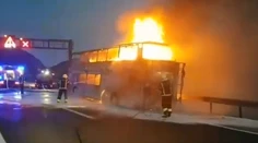Na rušnej chorvátskej diaľnici zhorel český autobus