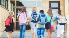 Začali sa zápisy prvákov: Rodičia urobia čokoľvek, aby dostali dieťa, kam chcú