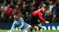 Manchester City uspel v derby a vystriedal Liverpool na čele tabuľky