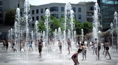 Dnes bude na niektorých miestach pekelne teplo: SHMÚ varuje pred horúčavami, ale aj silnými búrkami