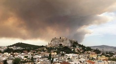 Počet obetí požiarov v okolí Atén opäť narástol