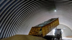 Ďalší sused Slovenska oznámil zákaz dovozu obilia a iných potravín z Ukrajiny