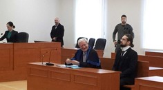 Súd rozhodol o vine šéfredaktora Tibora Eliota Rostasa, Harabina museli vyviesť zo súdnej siene