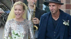 Najhoršie svadobné šaty! Herečka Piper Perabo sa vydala