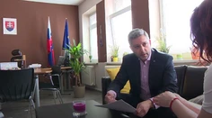 Drucker sľúbil, že v stredu rozhodne o osude Krajmera. Na verdikt si napokon musíme počkať