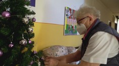 Vianoce bez rodiny? Stále nie je rozhodnuté, či povolia návštevy v domovoch dôchodcov