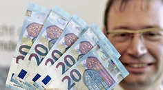 Ak by ste mali voľných 20-tisíc eur, čo by ste s nimi urobili?