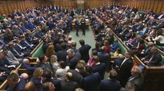 Britský parlament schválil zákon o odchode z EÚ