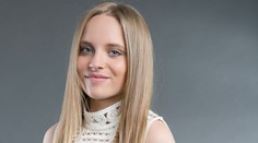Wau, nádherná Laura z Búrlivého vína dnes. Spoznali by ste ju?