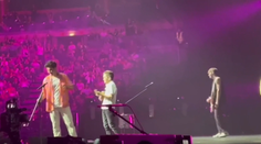 Má len 12 rokov a už stál na pódiu najväčšej pražskej arény. Matějovi k tomu dopomohla náhoda