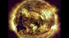 Masívna erupcia na Slnku. Na Zemi sa prejaví vo forme slnečnej búrky už v týchto dňoch